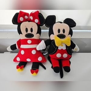 Disney Parks Pook A Looz